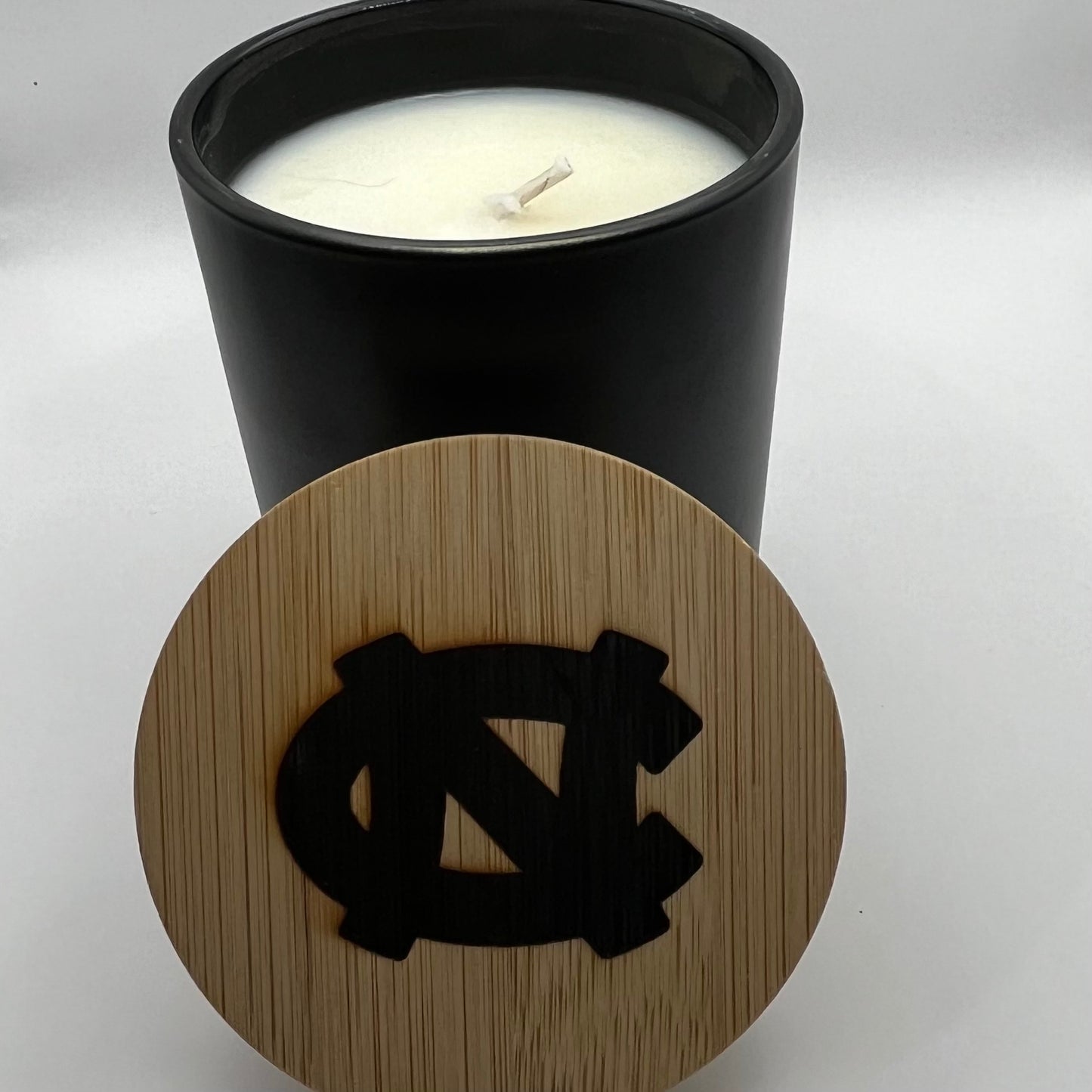 Southern Garden: Wood and Honeysuckle Custom Lid Soy Candle